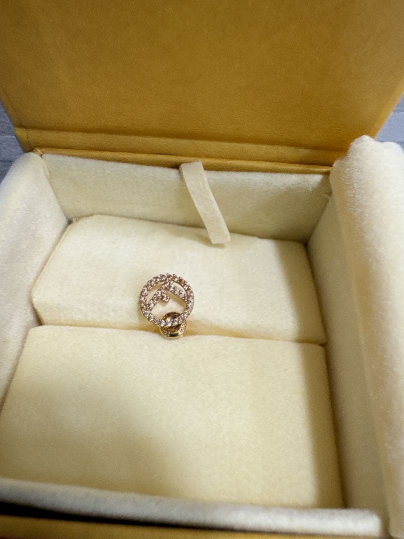 FENDI ピアス 片耳 ピンクゴールド