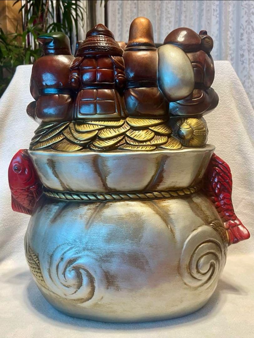 七福神の陶器彫刻 赤と金 約30cm