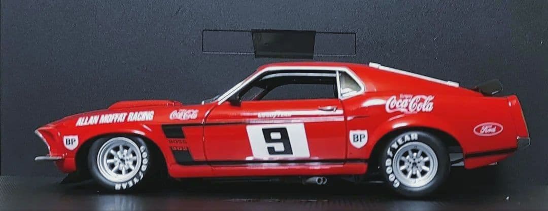 ミニカー 1/18 Ford Mustang Boss 302 Trans-Am