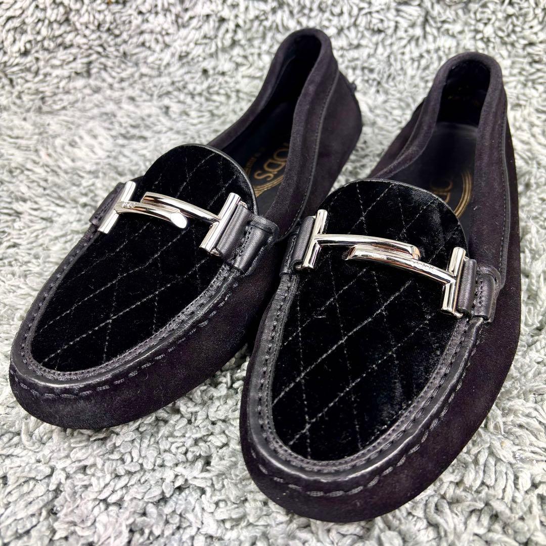 トッズ ダブルTドライバーズシューズ　黒　スウェード 36 23