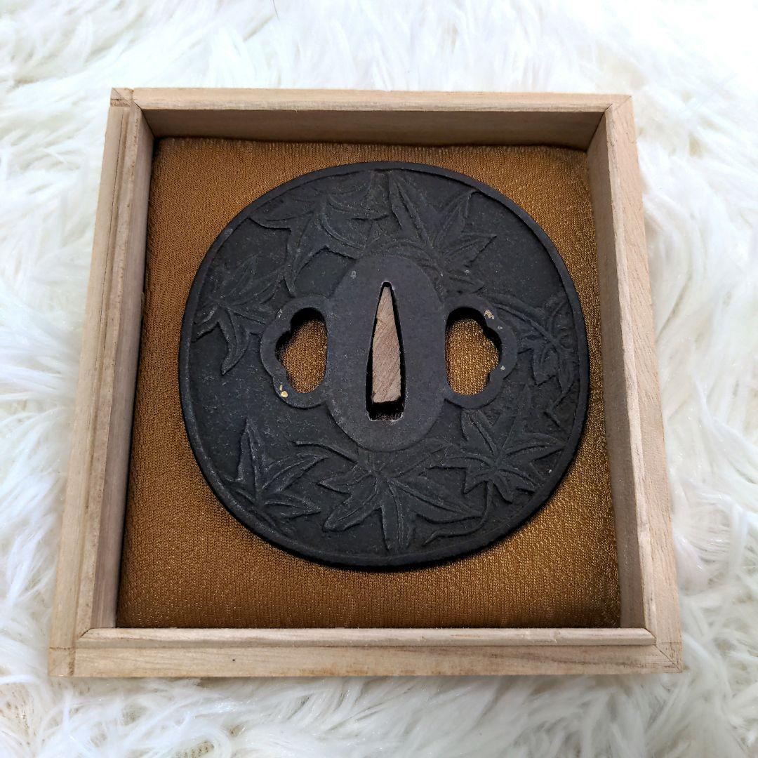 鍔・紅葉図・刀装具・刀剣小道具