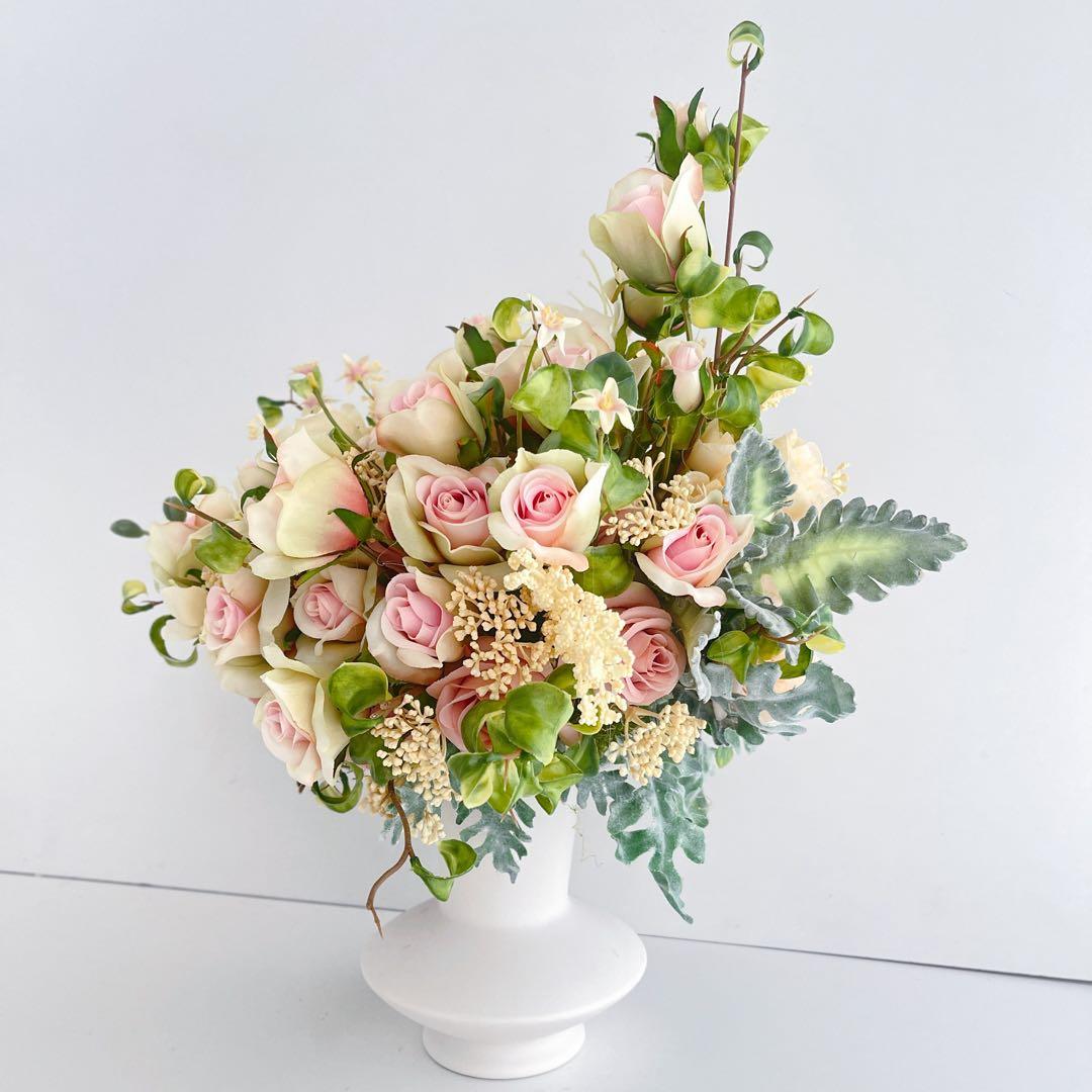 光触媒フラワーアレンジメント｜ローズを贅沢に束ねた くすみカラーの高級アレンジ