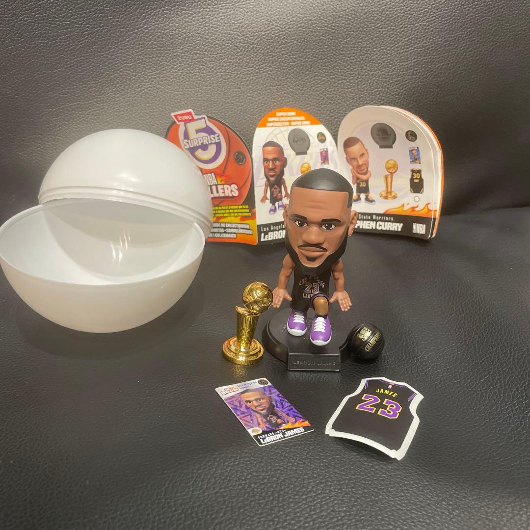 【スーパーレア】5 サプライズ NBA ballers レブロンジェイムズ