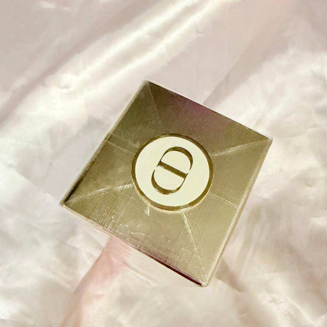 新品未開封品Dior ディオール日焼け止め化粧下地SPF50+ 30ml