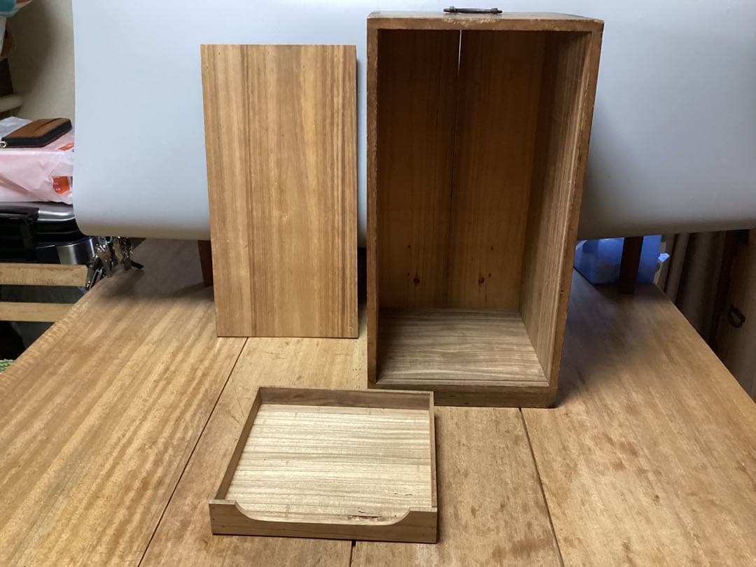 輪島製朱地藻紋刻　五段　重箱　台付　(検) 堆朱　鎌倉彫