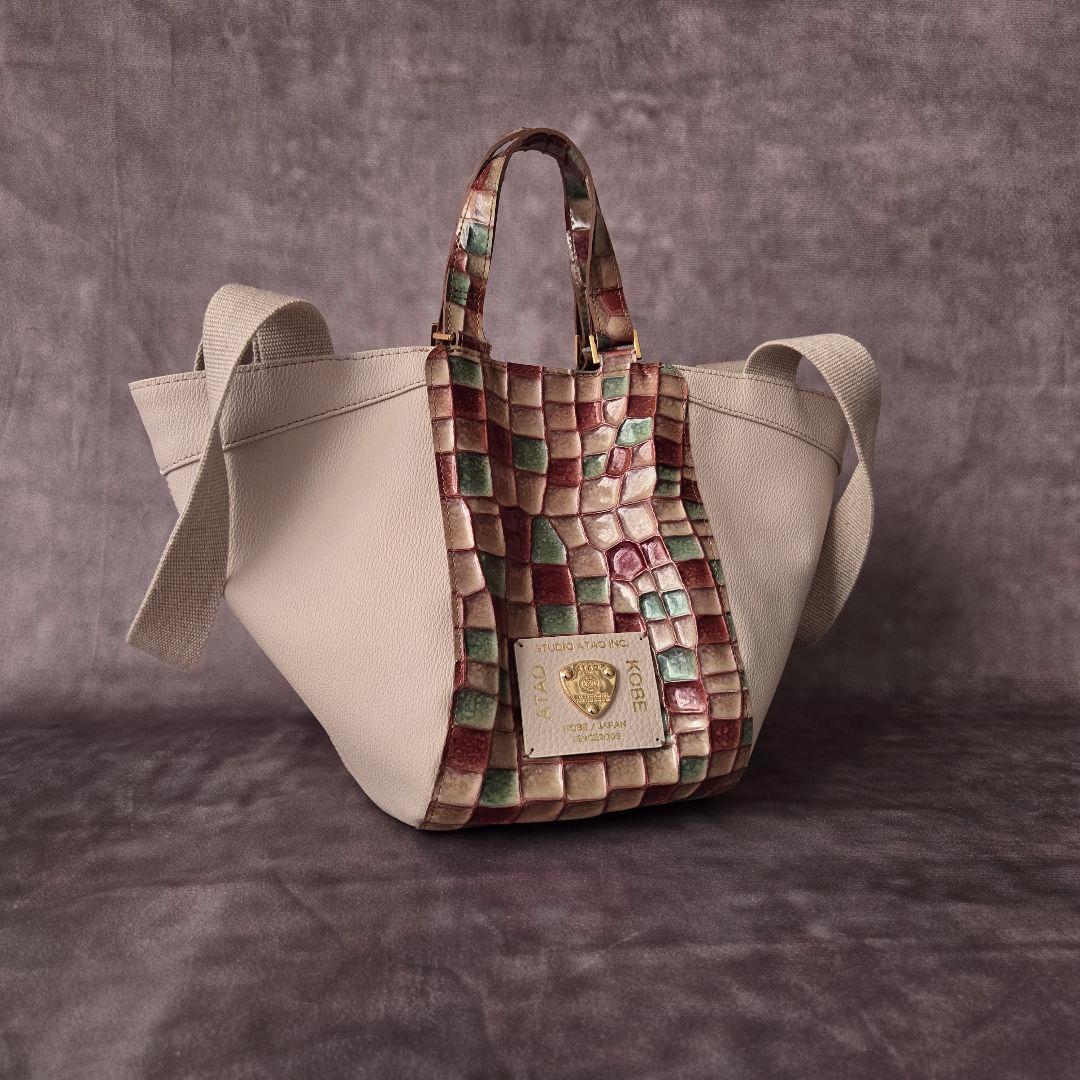 美品 ATAO アタオ バタフライ 2wayバッグ ヴィトロ 金具