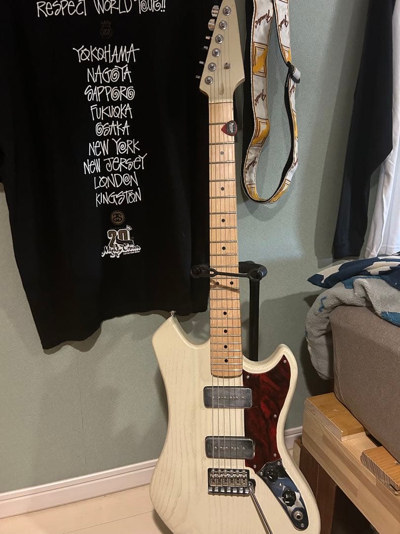 いぐっち　常田　スウィンガー　自作ギター　King Gnu