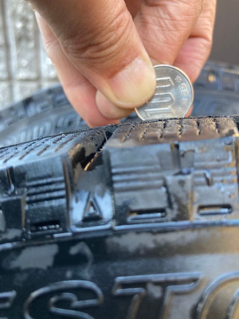 18年製 145/80R13 ブリヂストン ブリザック VRXスタッドレスタイヤ