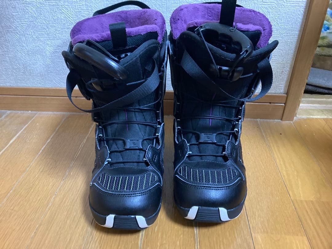 女性用スノーボードブーツ ブラック/パープル