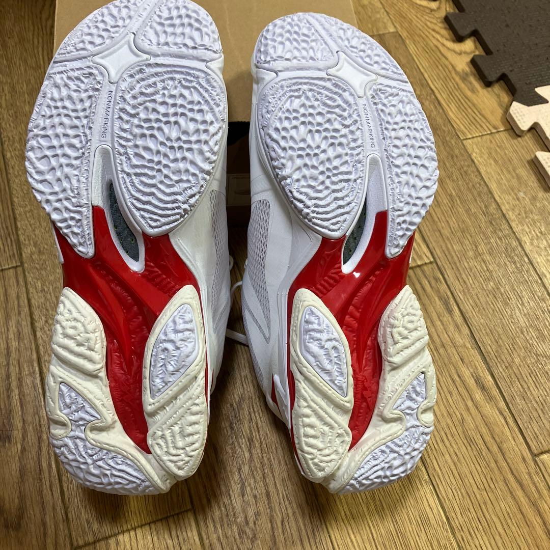 シューズ Mizuno WAVE LIGHTNING Z8 25.0cm