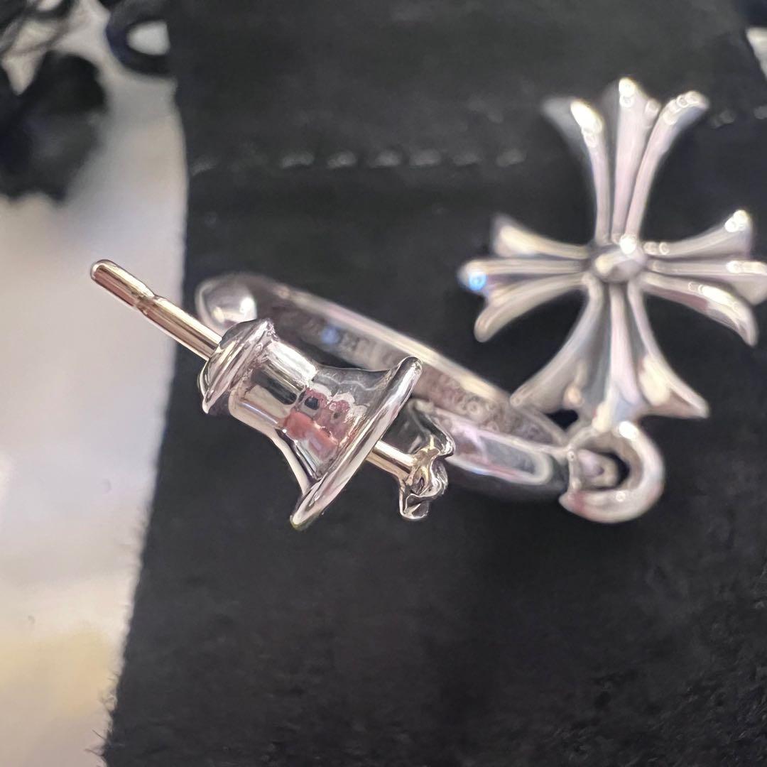 さらへ様★★★クロムハーツ タイニーCH クロス ピアス 両耳 2点セット