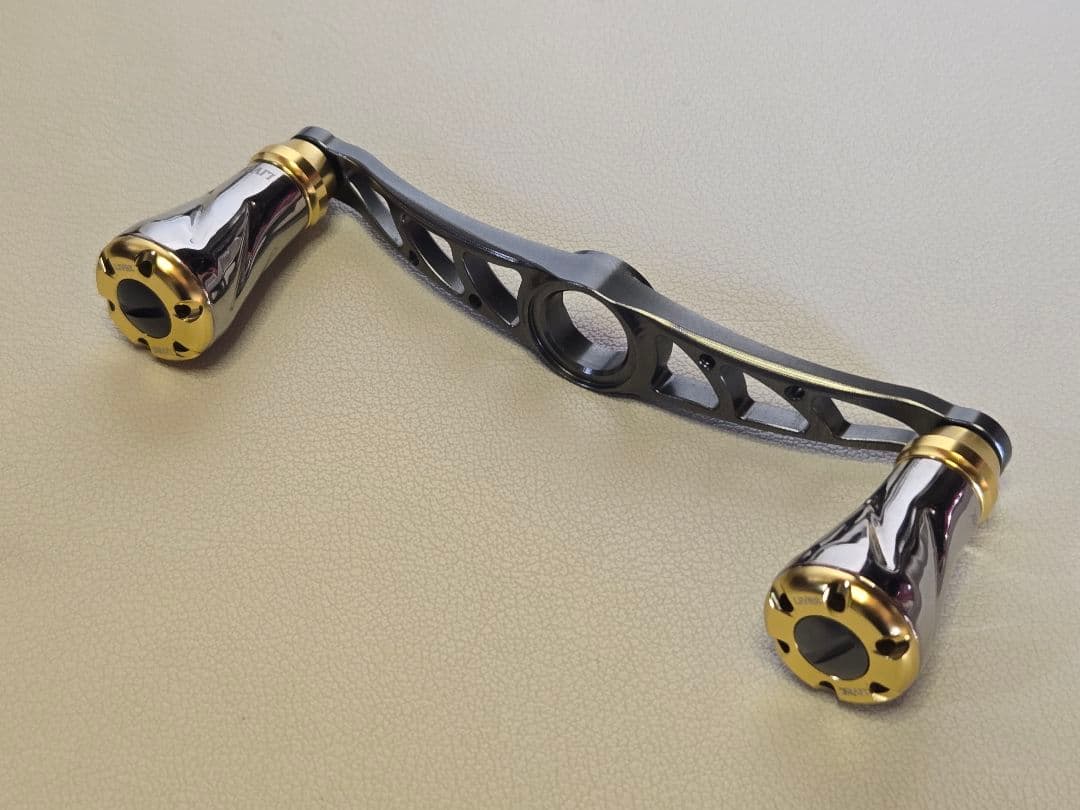 LIVRE CRANK 100 フォルテノブ　リブレ　ベイトリール　ハンドル