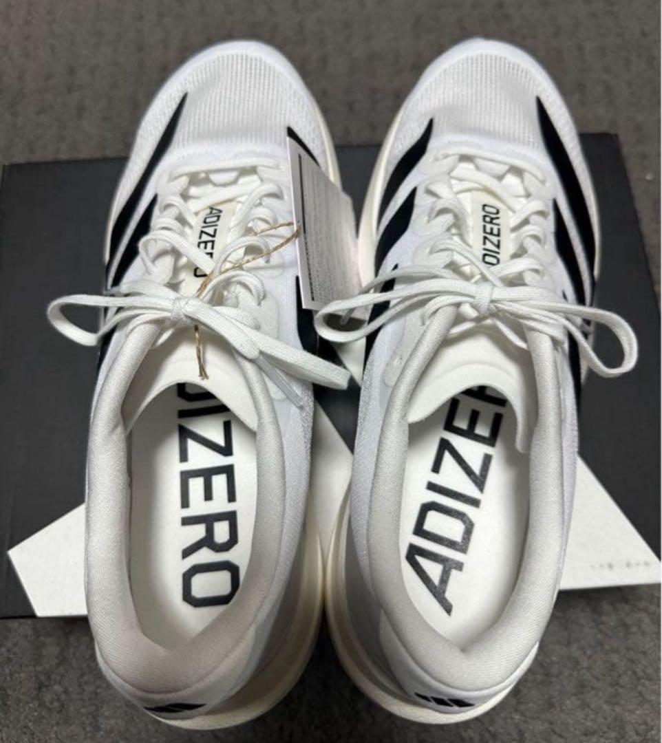 新品未使用　adidas evo sl 23㎝