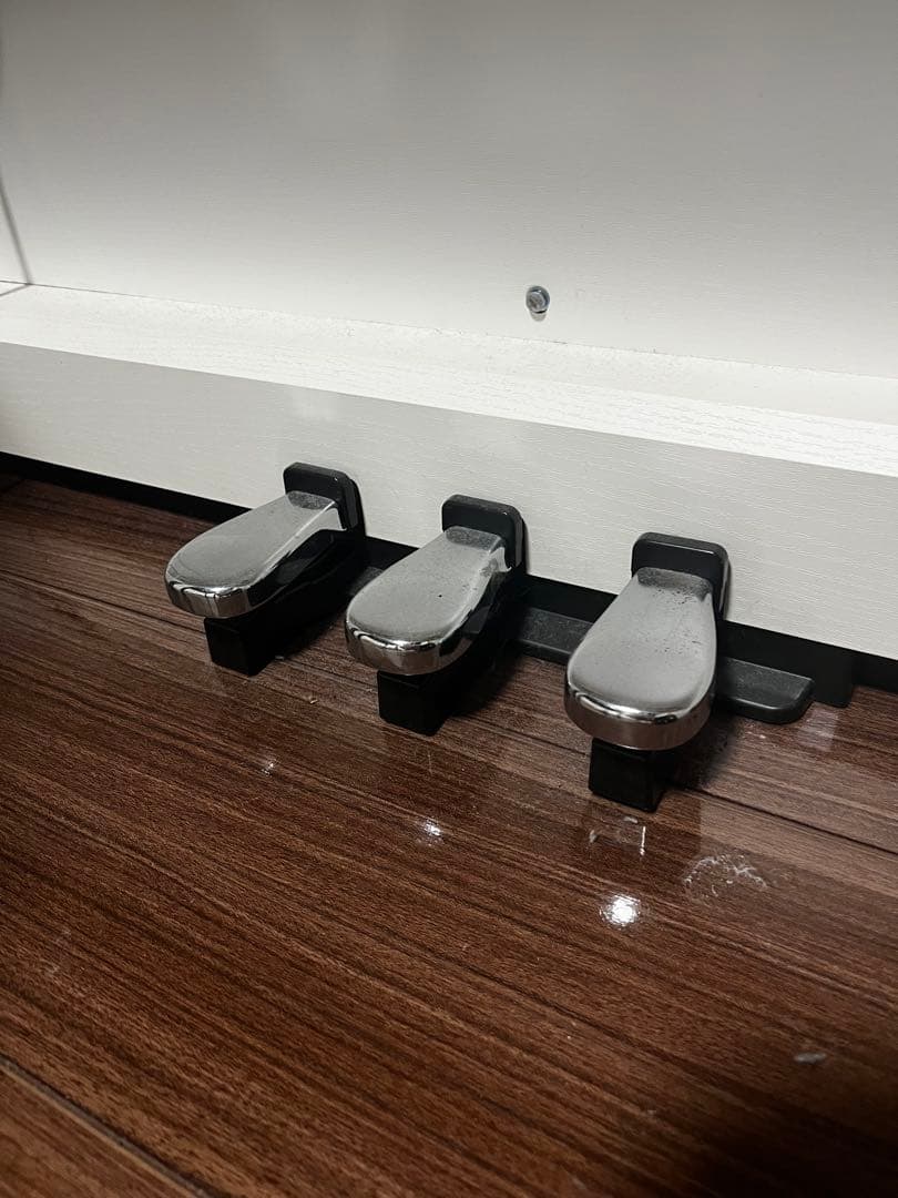 ホワイト電子ピアノCASIOPriviaPX-850 高低自在椅子付き