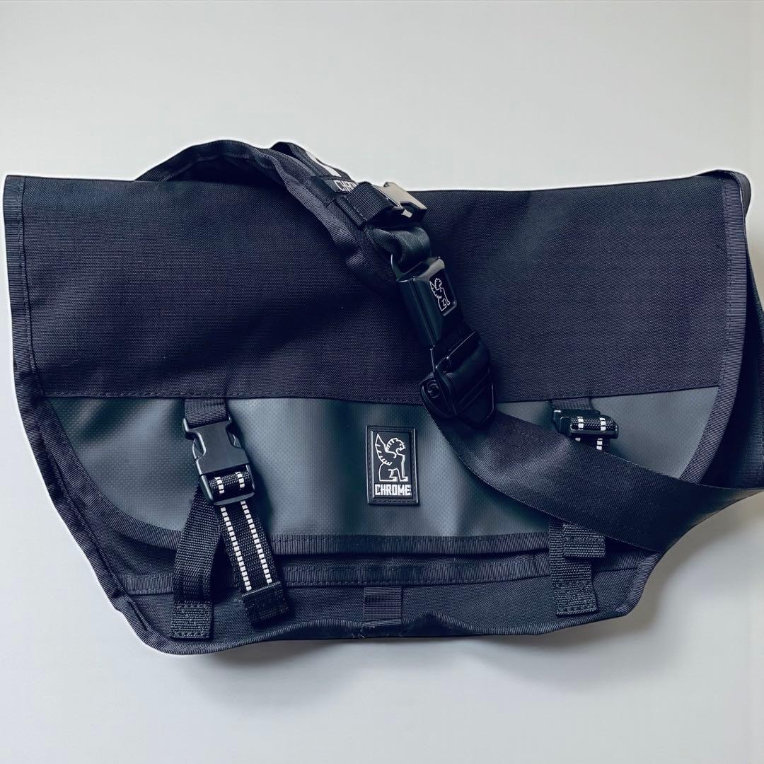 CHROME クローム【極美品】ミニメトロ オールブラック メッセンジャーバッグ
