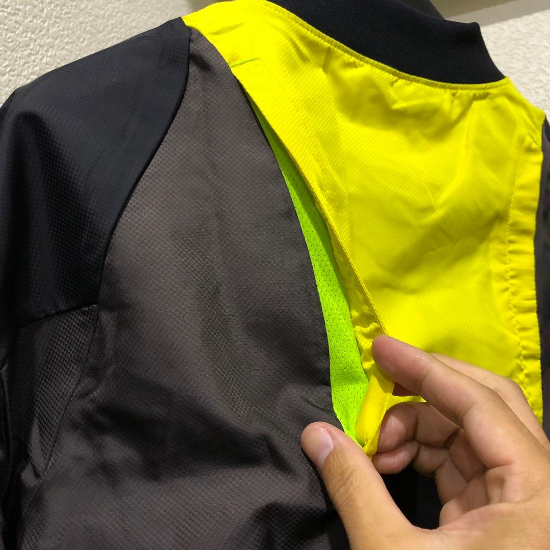 アシックスジュニアピステ上下１４０新品