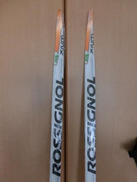 ROSSIGNOL XIUM クロカンスキー板とYOKOカーボンポール未使用