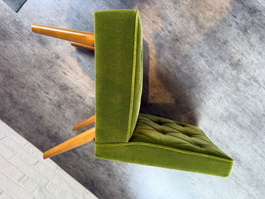 カリモク60 カフェチェア モケットグリーン