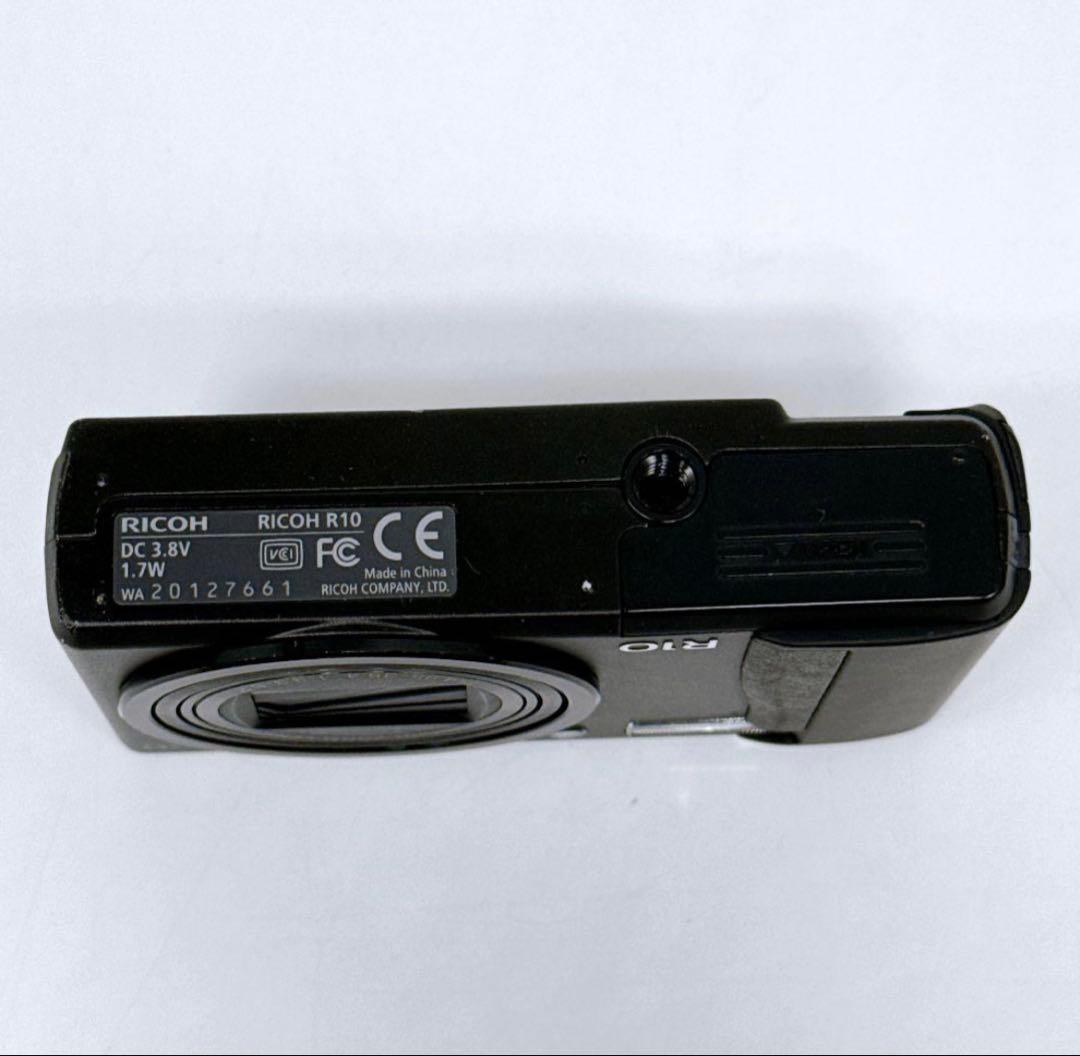 x*n様 RICOH R10 コンパクトデジタルカメラ