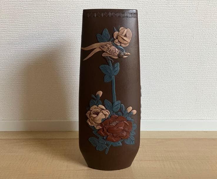 花入 花器 花瓶 紫泥 紫砂 花鳥・松鶴・蘭蝶柄 在銘