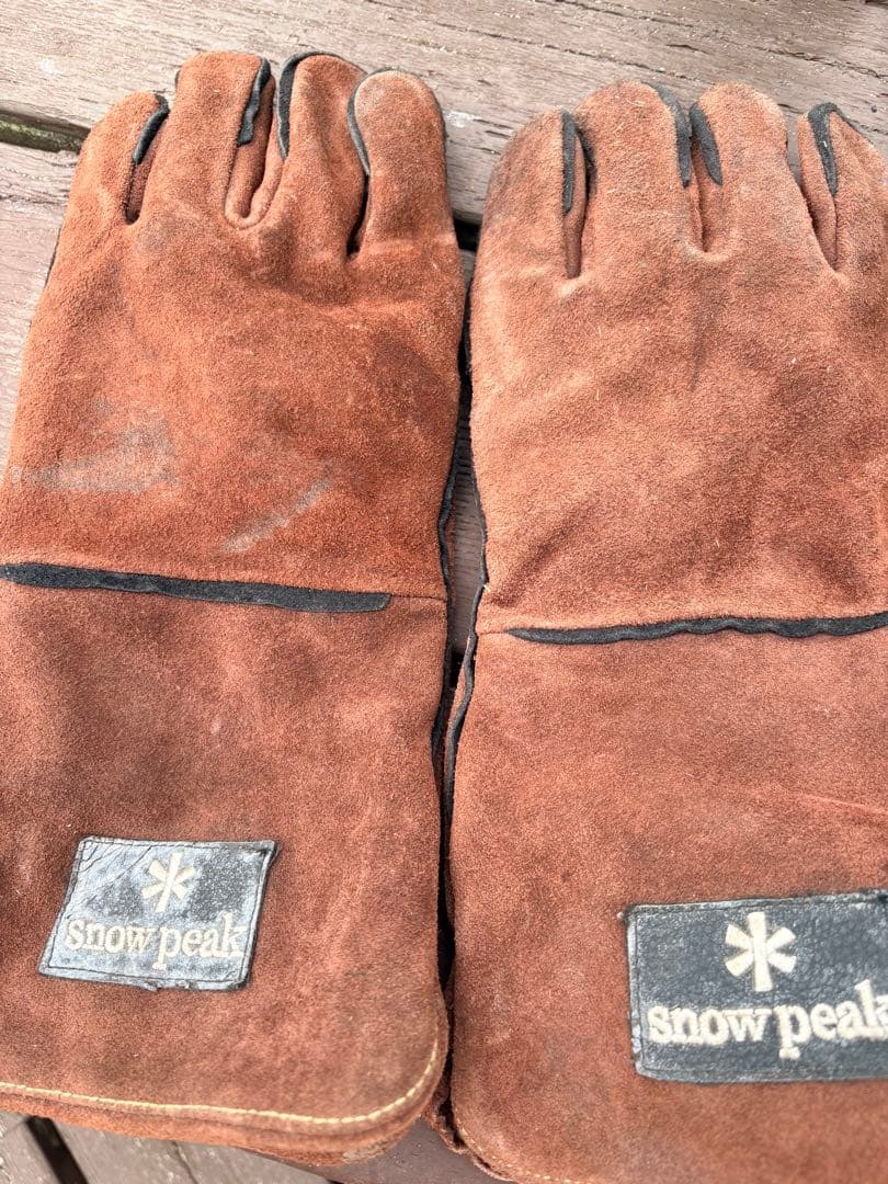 peak 焚き火台Mとグローブセット