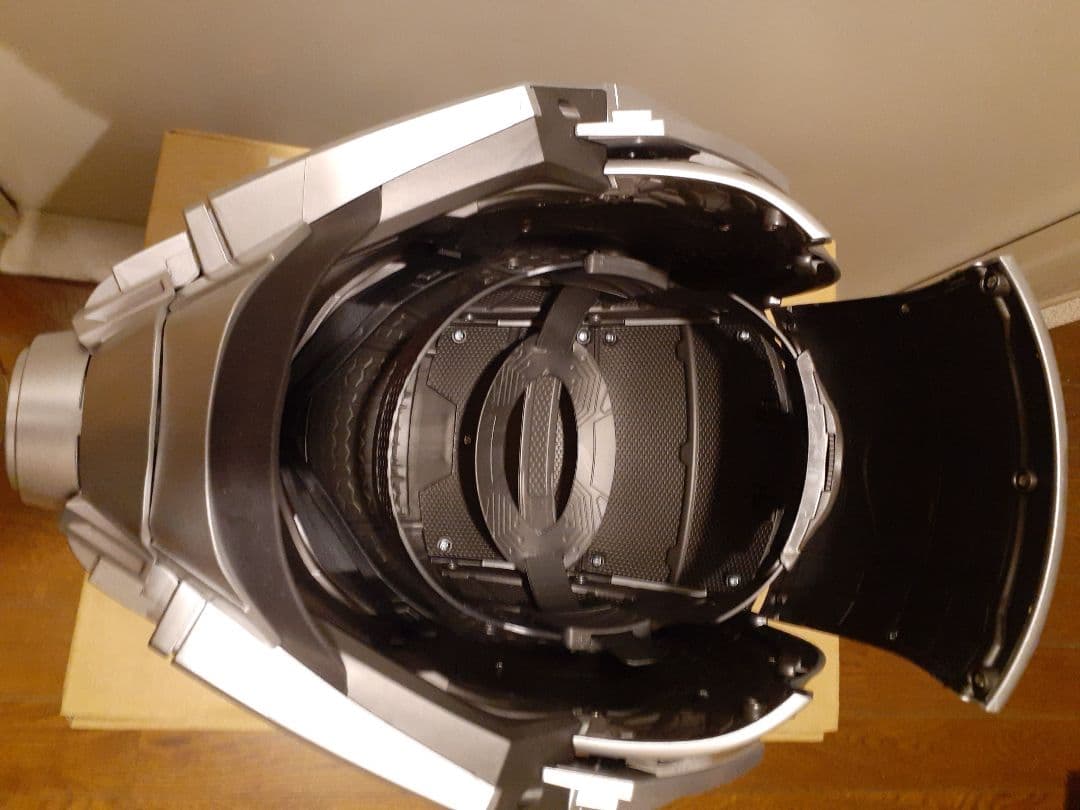 ハズブロ マーベルレジェンド１/1アントマン エレクトリックヘルメット