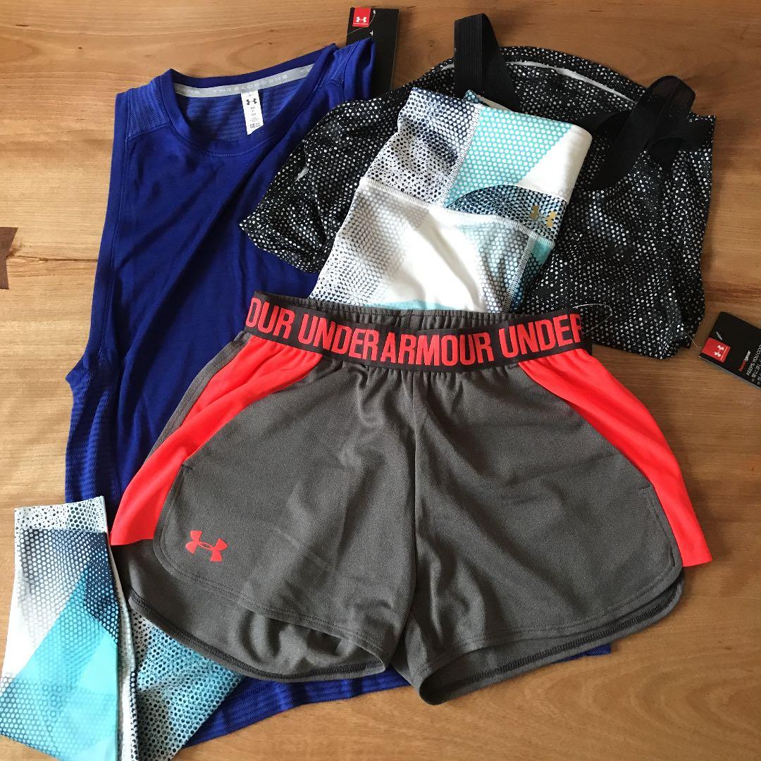 新品未使用アンダーアーマー  レディースSMサイズ　トレーニングウェア4点セット