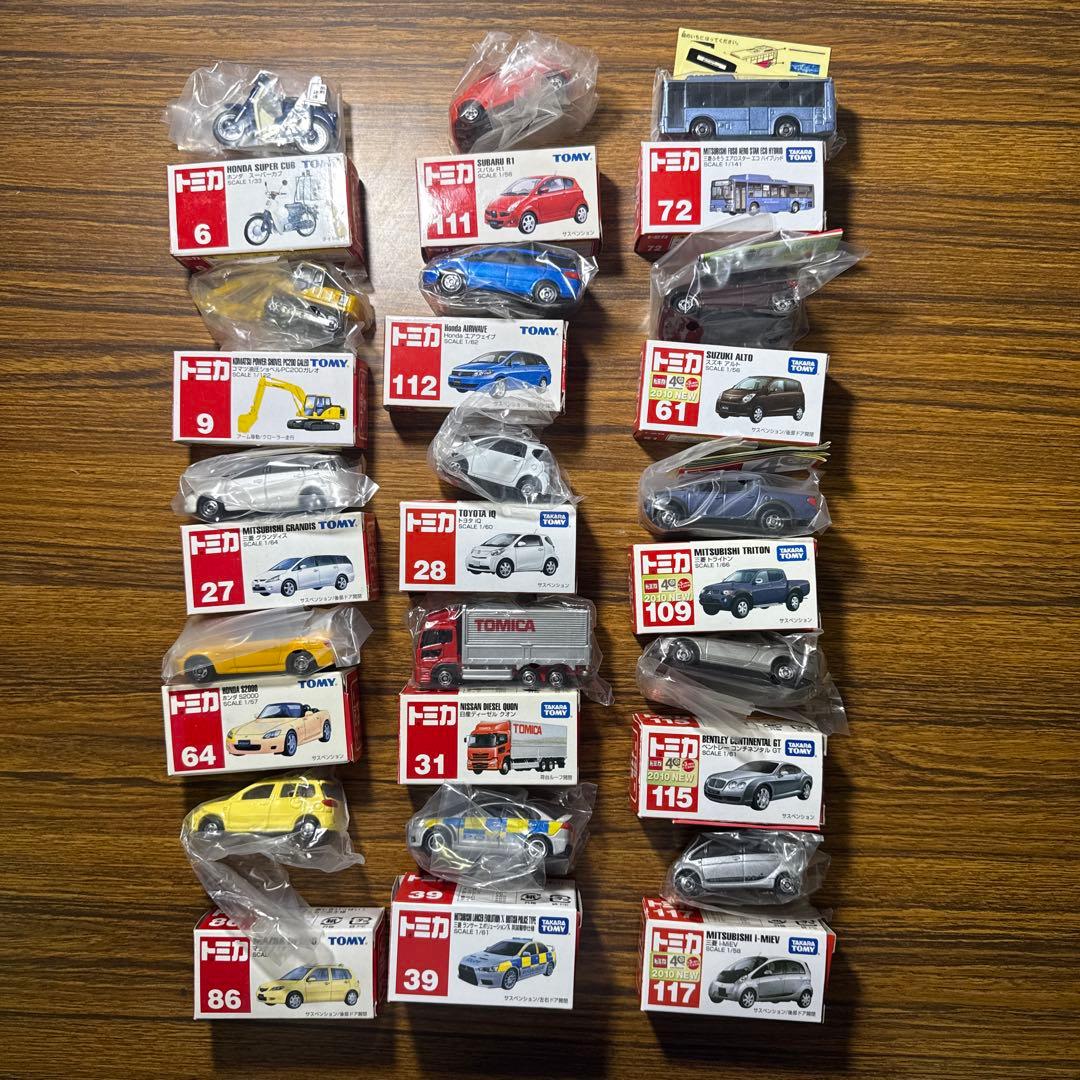 トミカ 箱付き 16台 まとめ売り