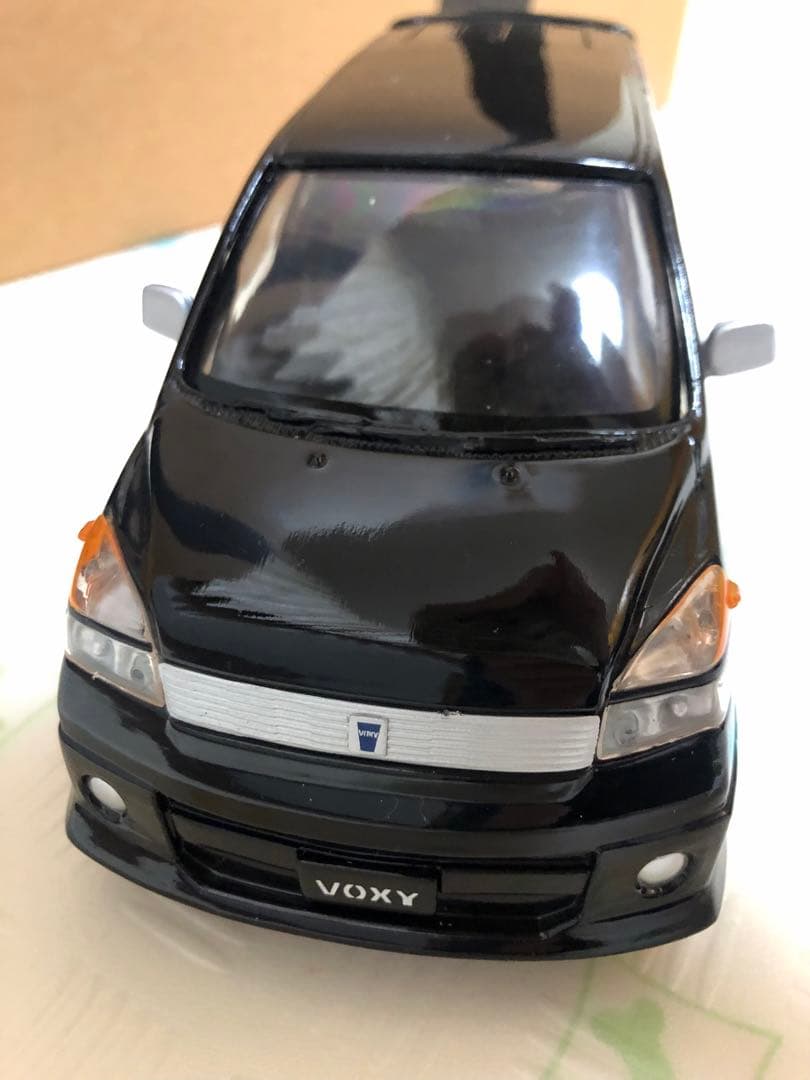 トヨタ VOXY 24分の1 ミニカー