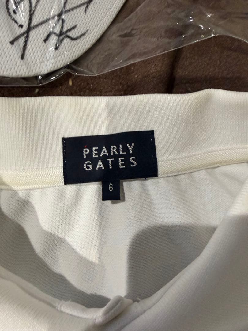 PEARLY GATES ホワイトポロシャツとキャップセット　サイズ6