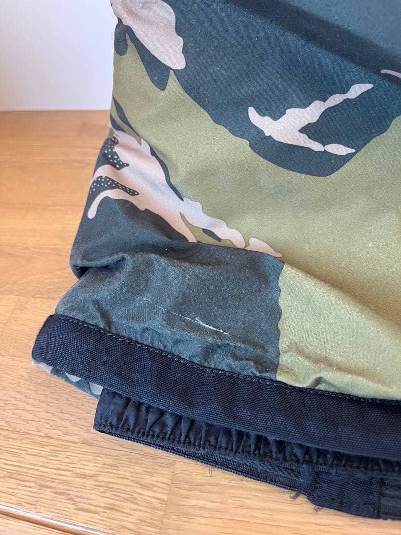 Burton 子供用 スノーボードウェア 上下セット XS （グローブ付き）