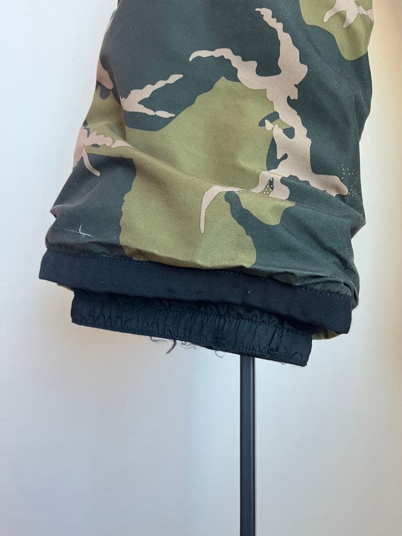 Burton 子供用 スノーボードウェア 上下セット XS （グローブ付き）