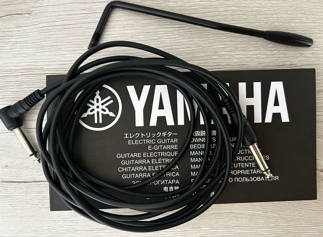 ギター YAMAHA PAC612VIIX