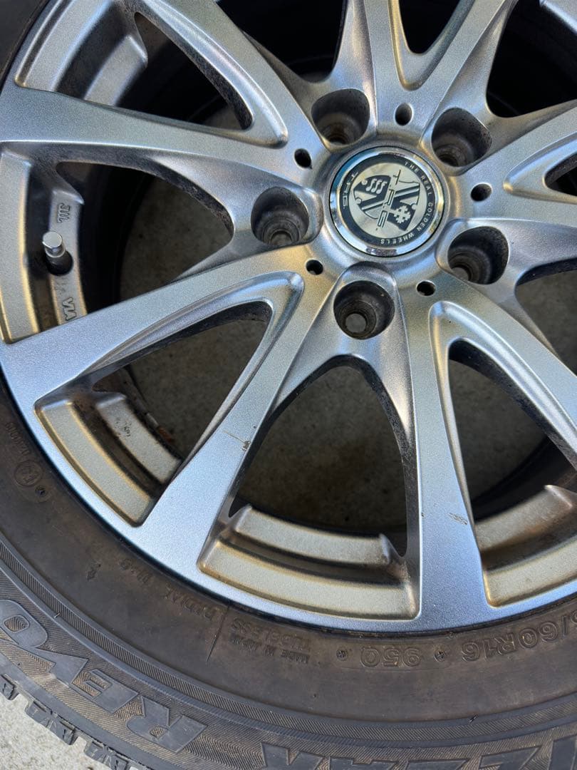 ブリザック タイヤ 215/60R16 ホイールセット 4本