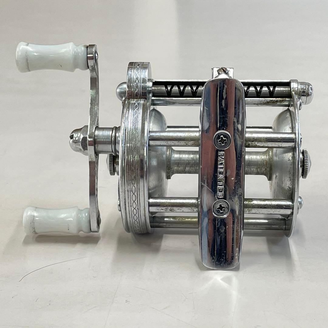 PFLUEGER SUMMIT 1993L 彫刻系ダイレクトリール