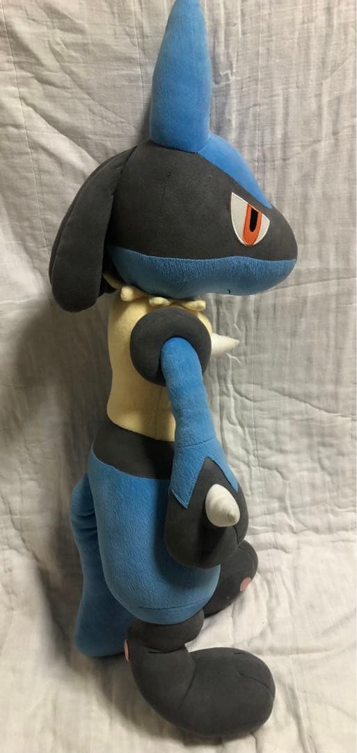 ポケモン　等身大　ルカリオ　ぬいぐるみ　ハートランド