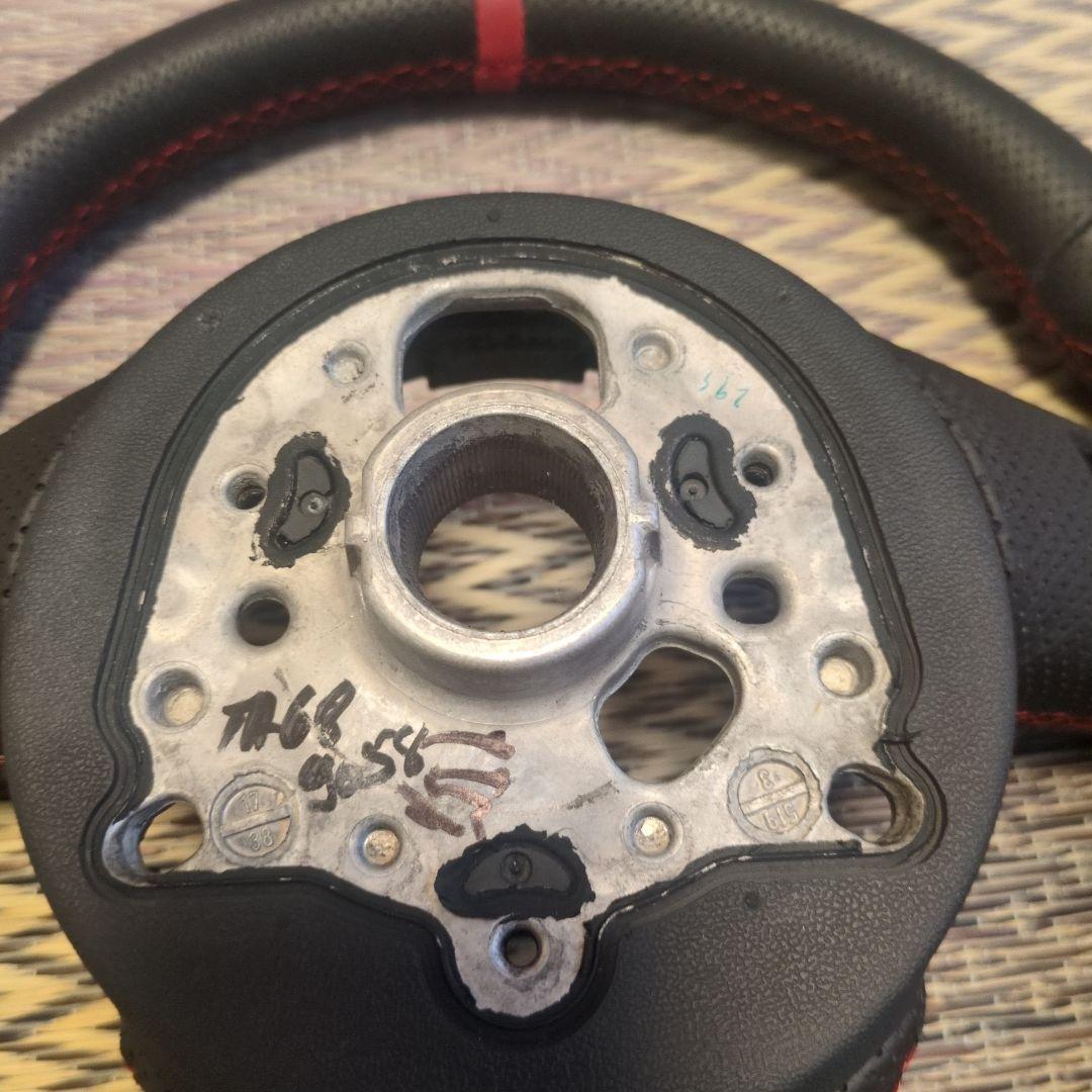 アウディaudi ステアリング・ハンドル RS3