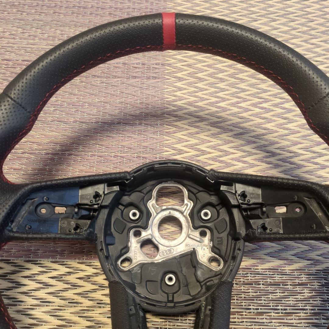 アウディaudi ステアリング・ハンドル RS3