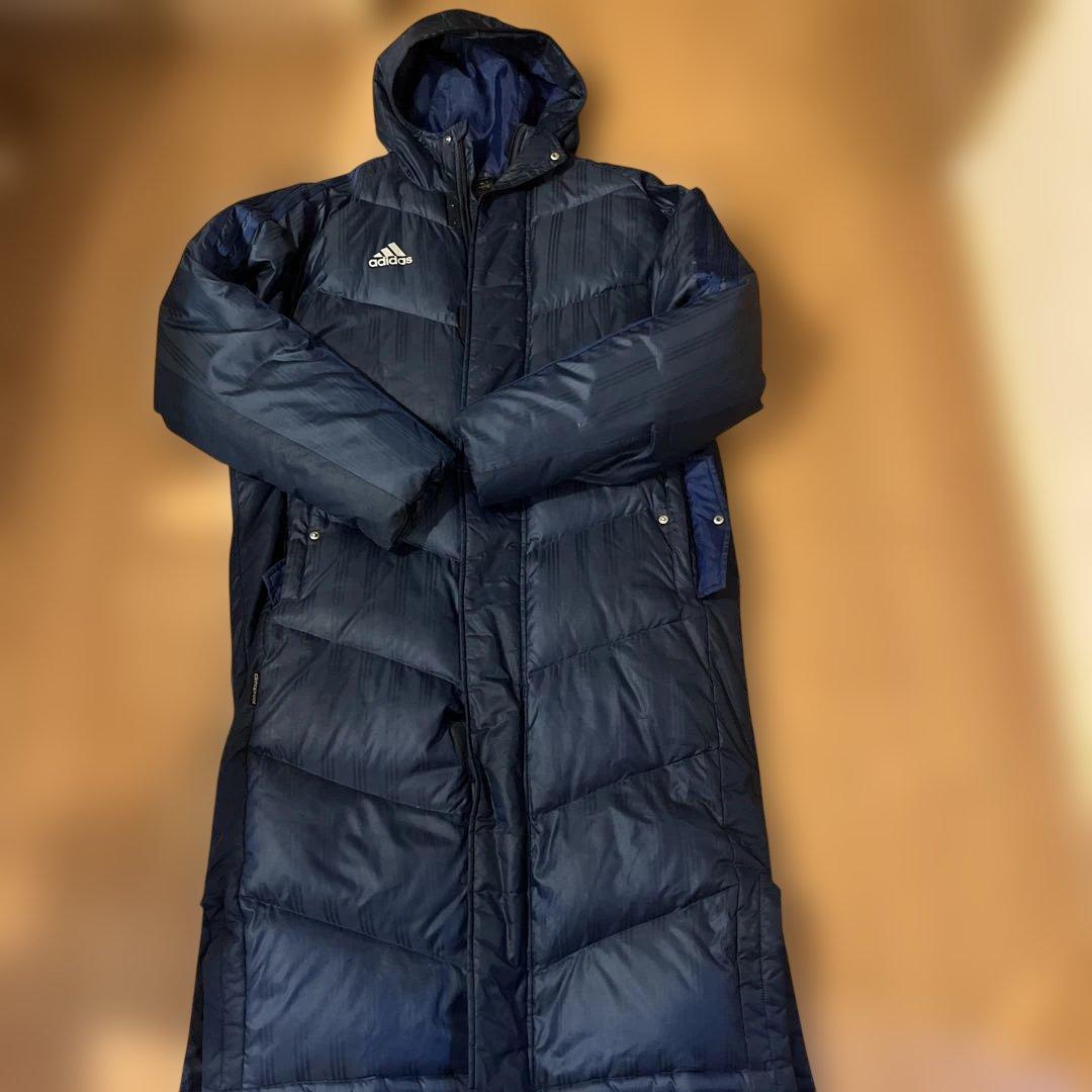 adidasベンチコート　エルサイズ