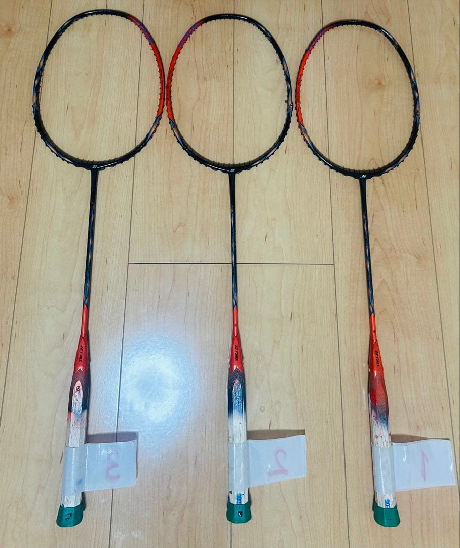 【ジャンク品】アストロクス 77ツアー　３本まとめ売り バドミントンラケット
