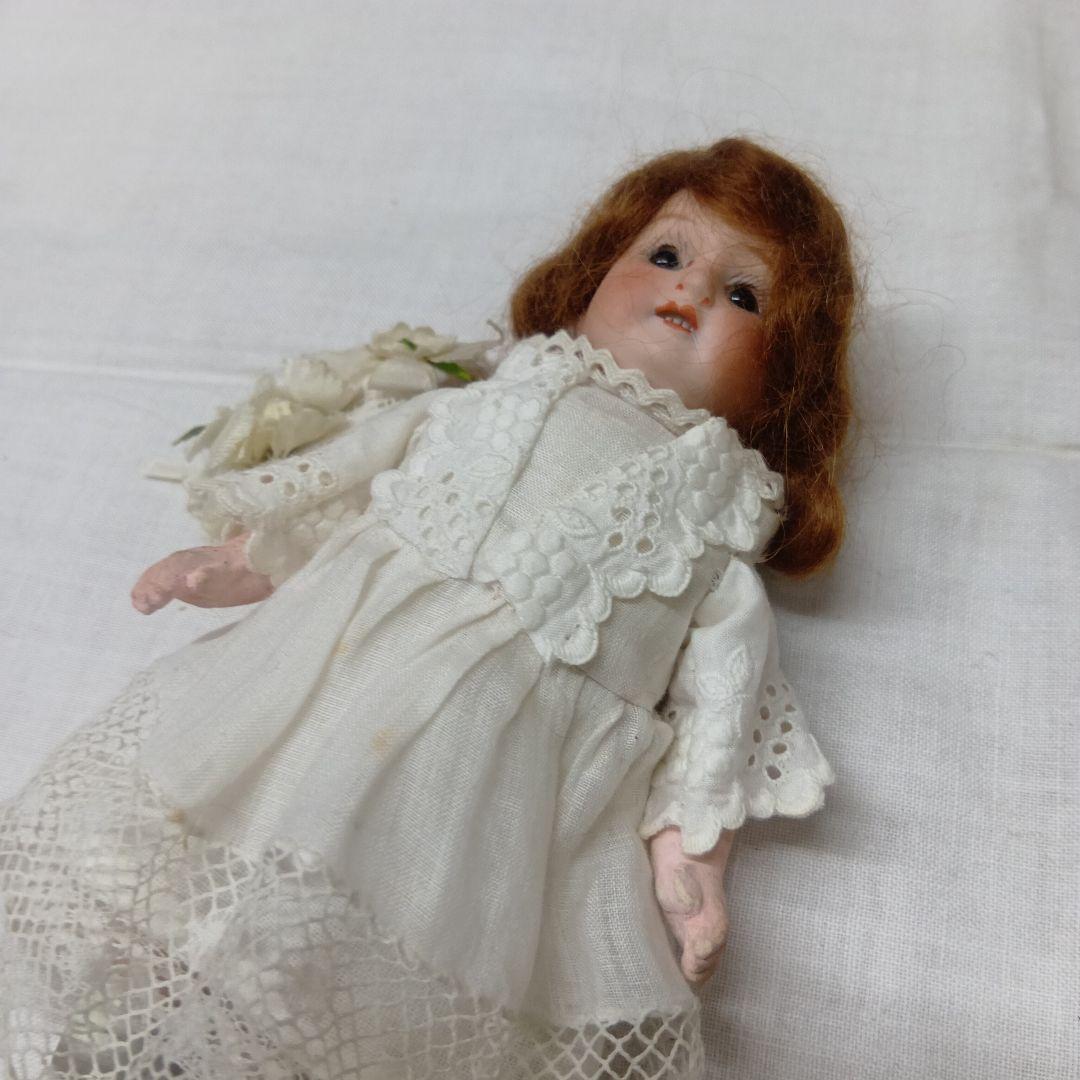 ♥ドイツからやって来た白いドレスがステキなアンティークビスクドール　ミニョネット