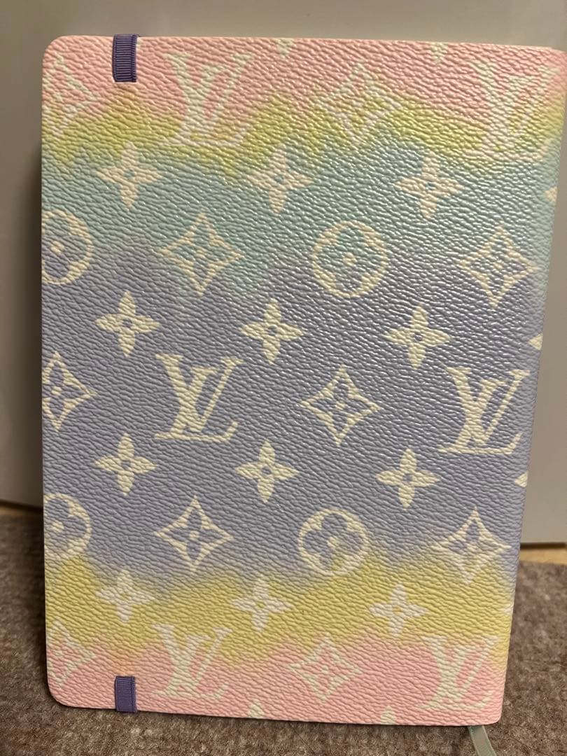 Louis Vuitton グラデーションノート A5サイズ