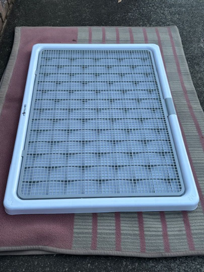 INULABO(イヌラボ) 犬 トイレ トレー 高床式 ホワイトSWサイズ取説付