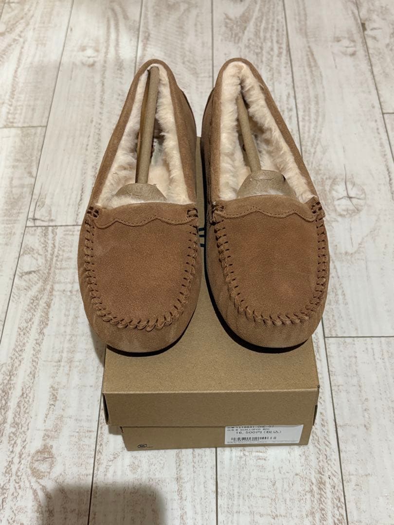 【新品未使用】UGG Scalloped Moc スカラップドモック モカシン