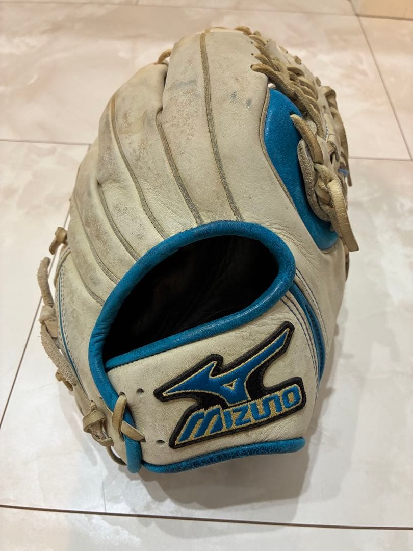 希少　ミズノ ソフトボールグローブ　内野用