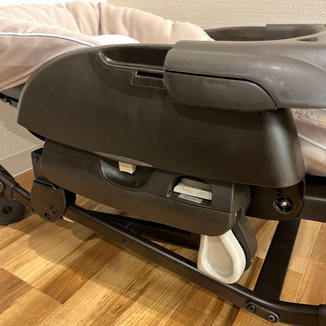 【美品】 コンビ ネムリラ 4キャス ハイローチェア アカチャンホンポ限定