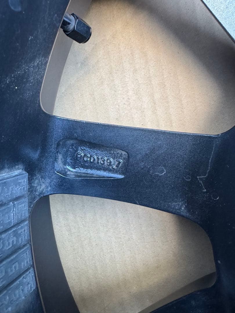 ケイ ファブレス・バァローネ・MC-9 タイヤホイール４本セット