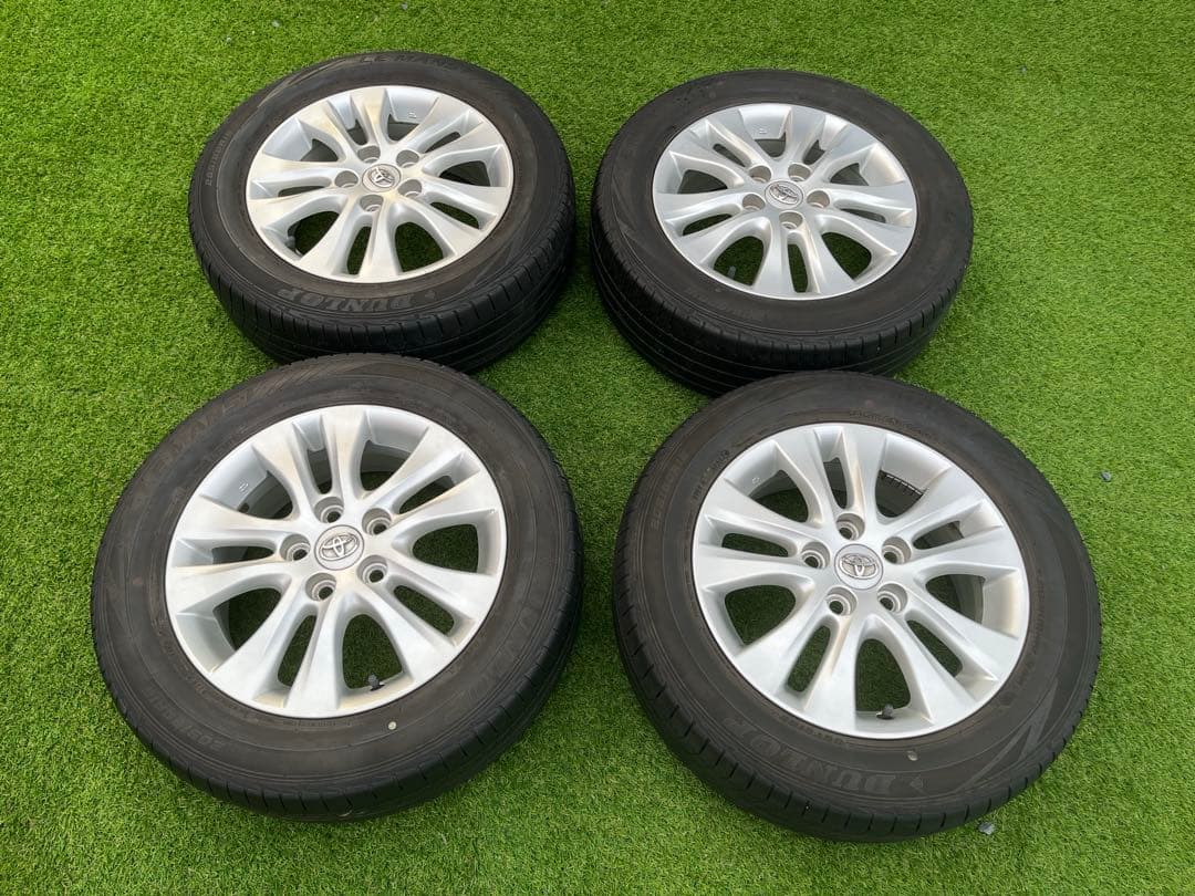 トヨタ純正ホイール&タイヤセット入荷！