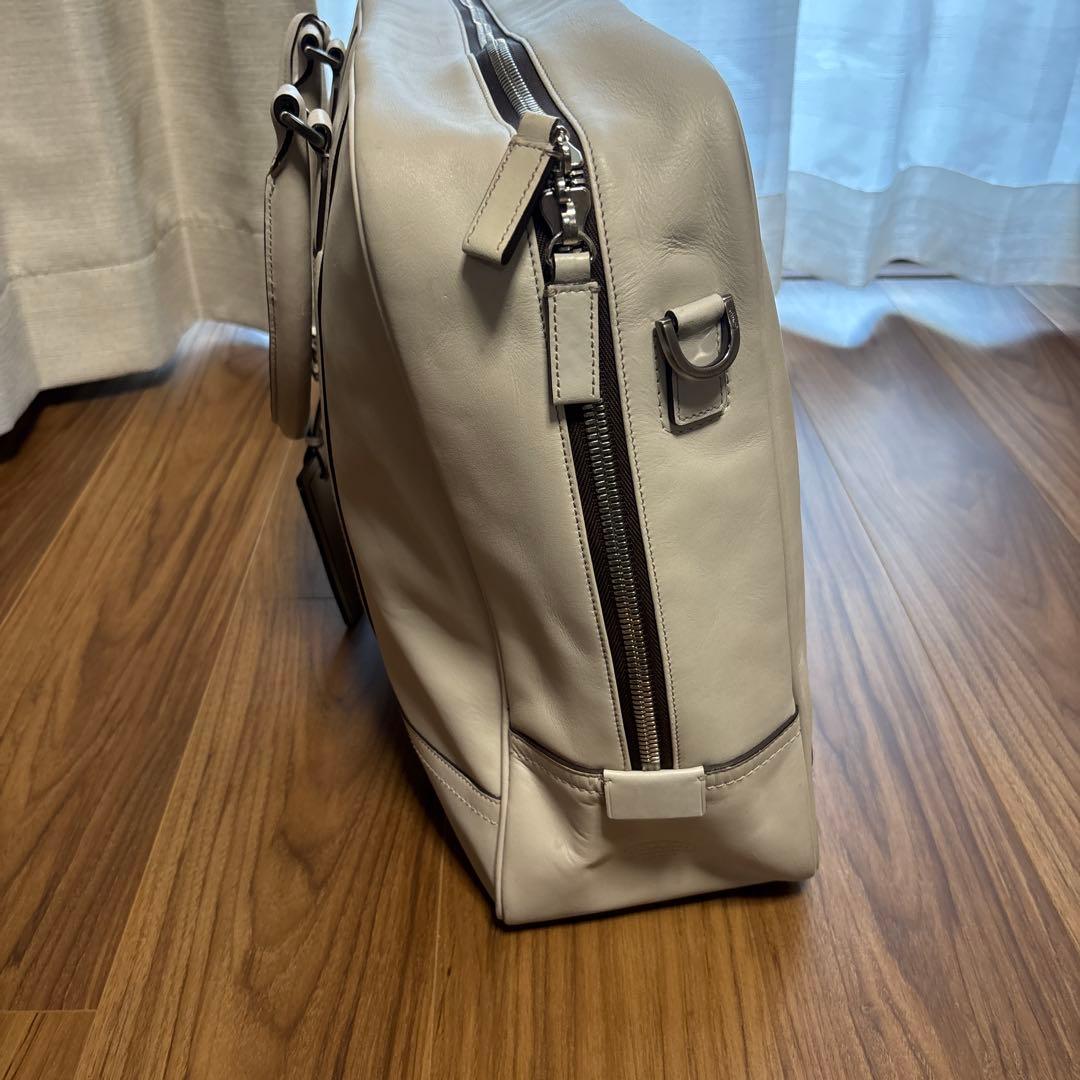 COACH 本革　白　ボストンバック