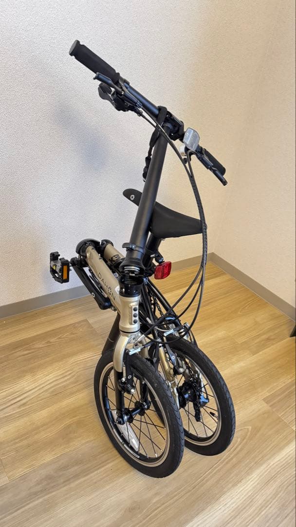 DAHON ( ダホン ) K3 シャンパン　折りたたみ自転車ペダル輪行袋付き